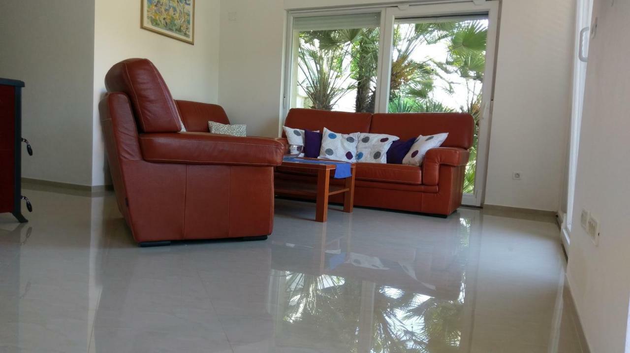 Tramuntana Holiday Home Porozina Exterior photo
